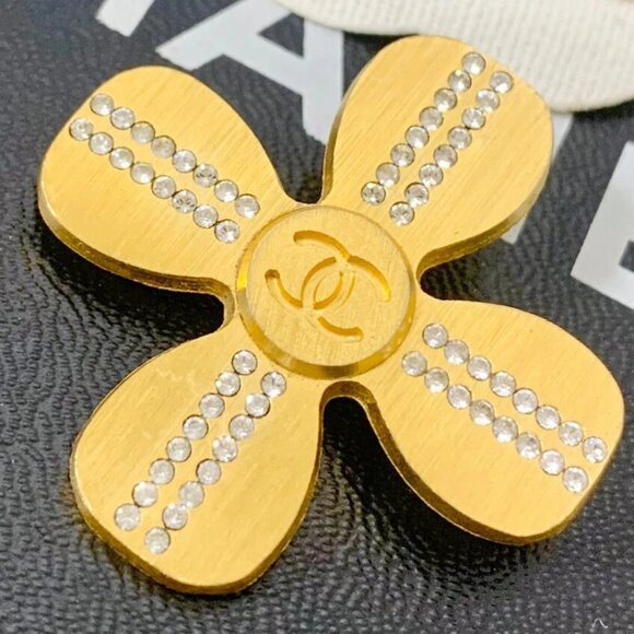 CHANEL CC Logo Rhinestone Clover Cross Brooch Gold Tone Pin 01C Auth